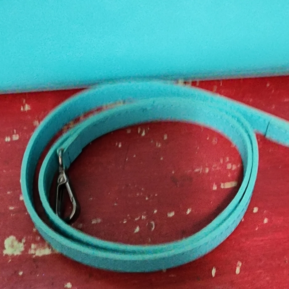 Beautiful Vera Pelle Trapeze Tote - Picture 3 of 9